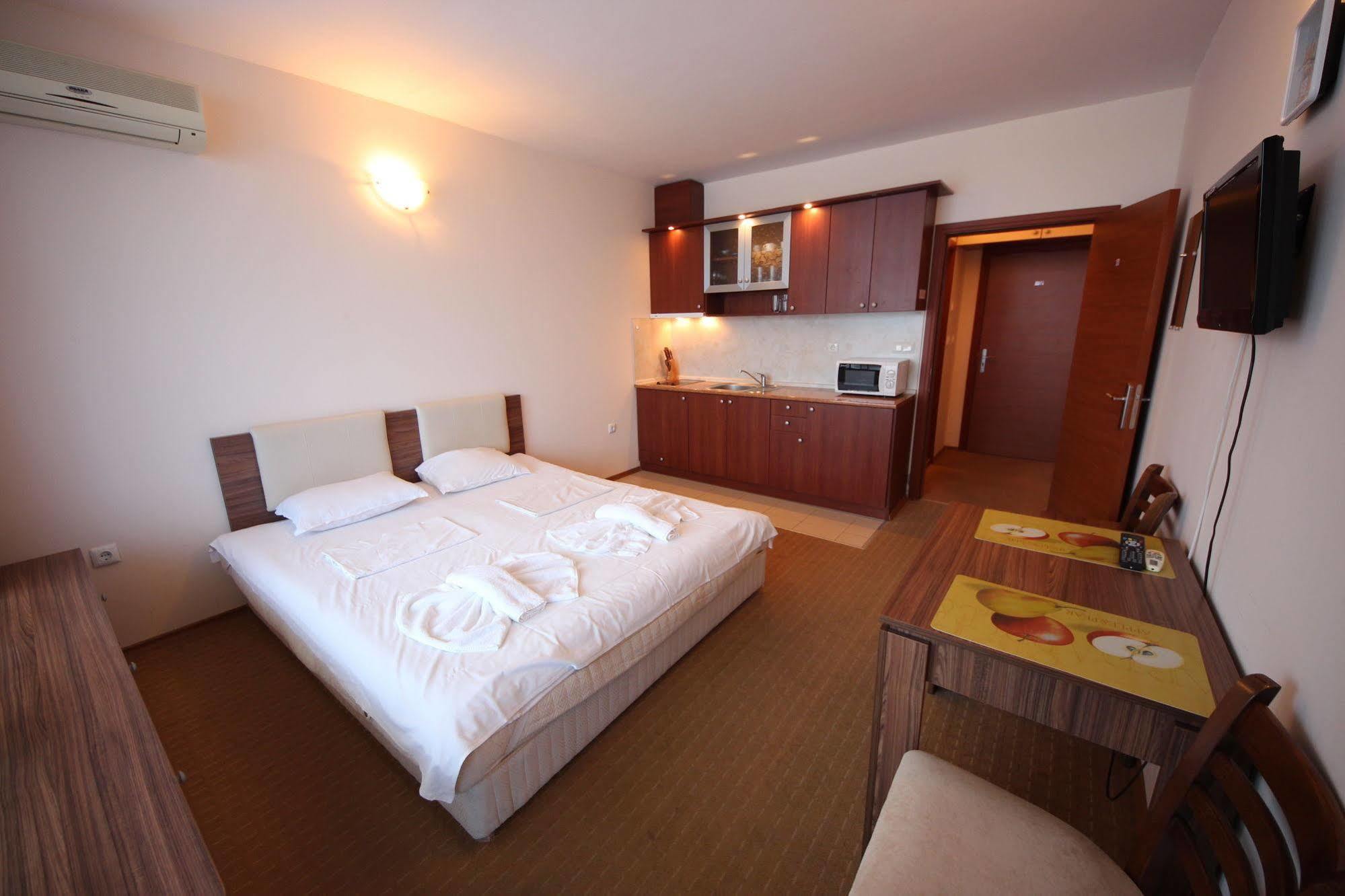 Menada Apartments In ساني بيتش المظهر الخارجي الصورة
